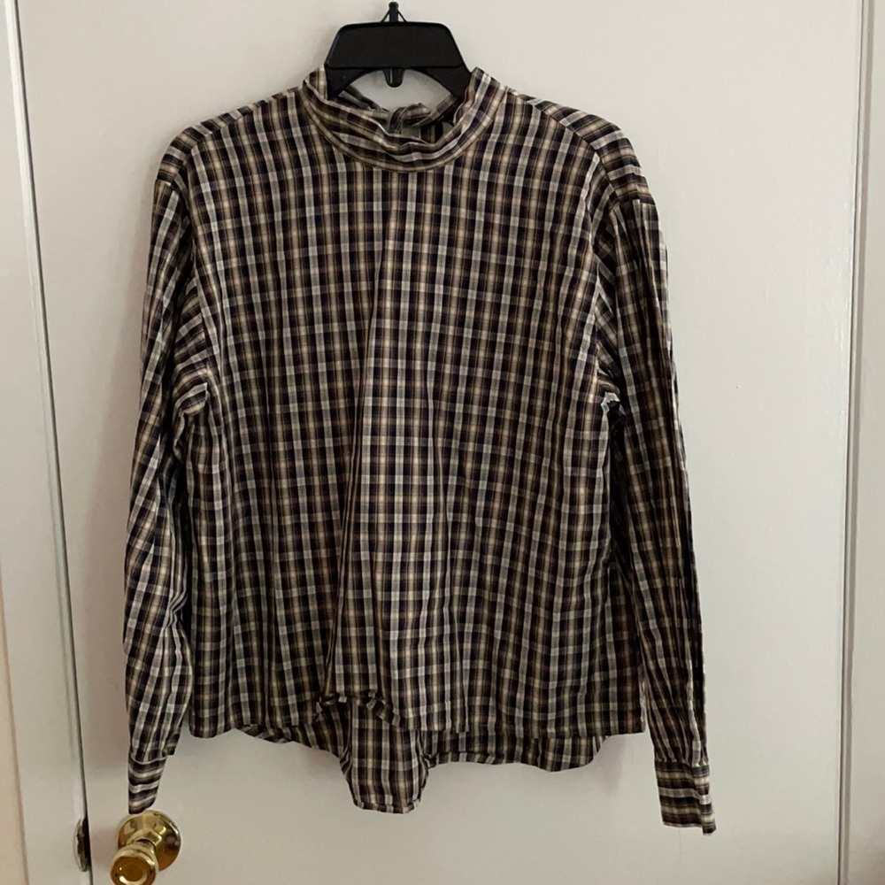 Zara hi-low long sleeve top with tie, size medium